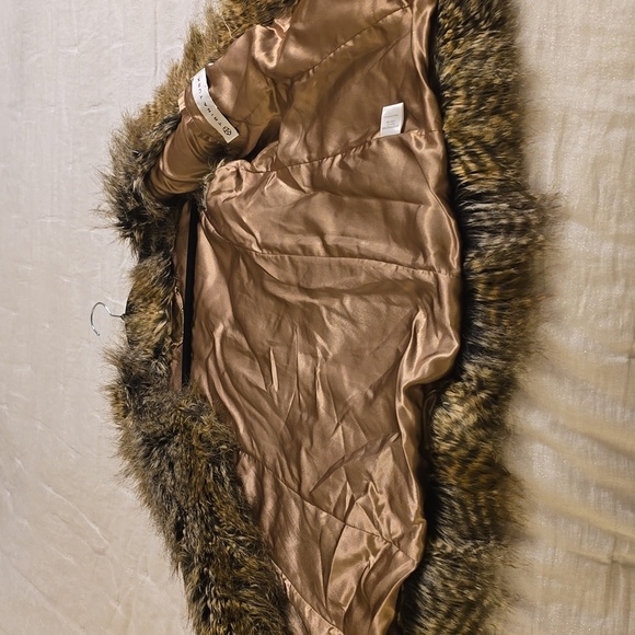 Trina Turk Luxurious Faux Fur Vest in Brown - Picture 7 of 15